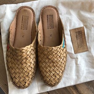 Mohinders NWT Handmade City Slippers